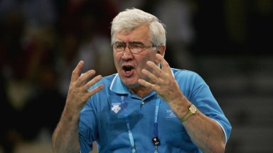 85-годишната руска легенда Карпол се завърна във волейбола