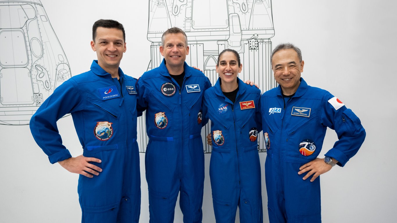 Роскосмос праща астронавт към МКС на борда на космическия кораб на SpaceX