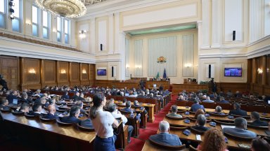 На 23 юли т г от Продължаваме промяната Демократична България представиха предложенията