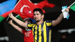 Скандалът в Турция: ФИФА плаши да се намеси, а Фенербахче - да напусне първенството