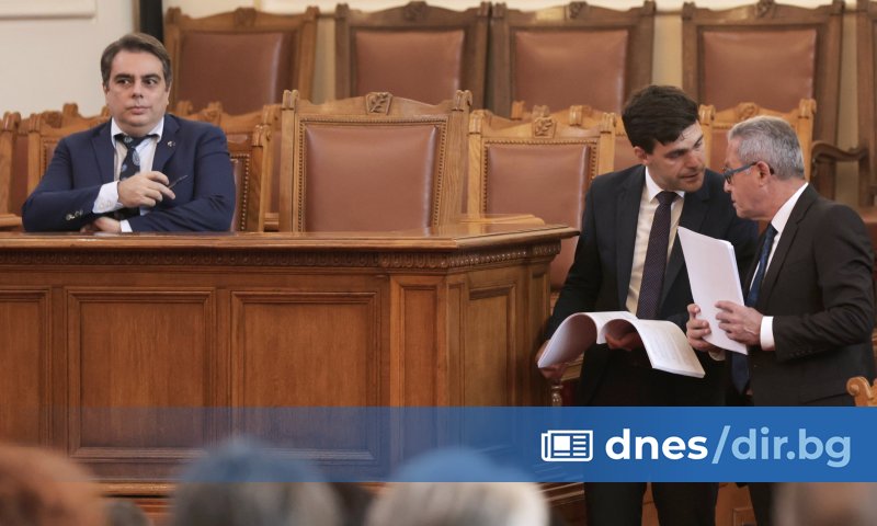 Какво се случи преди законопроектът да влезе в зала за