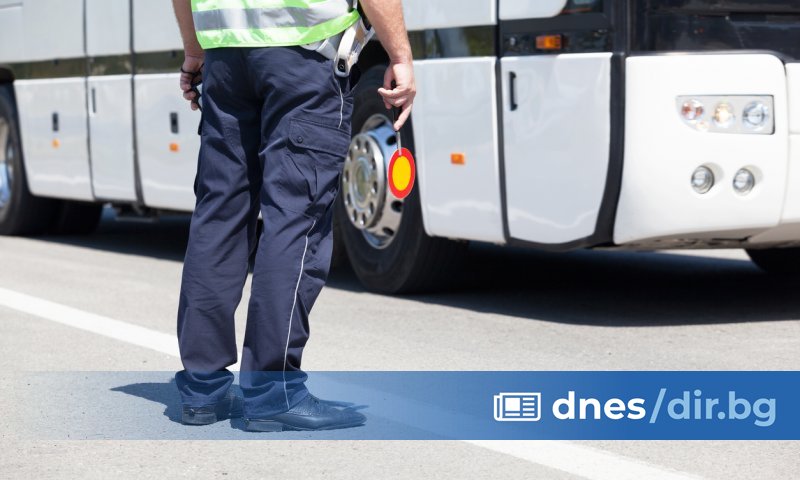 В превозното средство са се возели около 20 възпитаници на