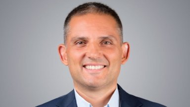 Оставката на Петров като народен представител в настоящия парламент бе