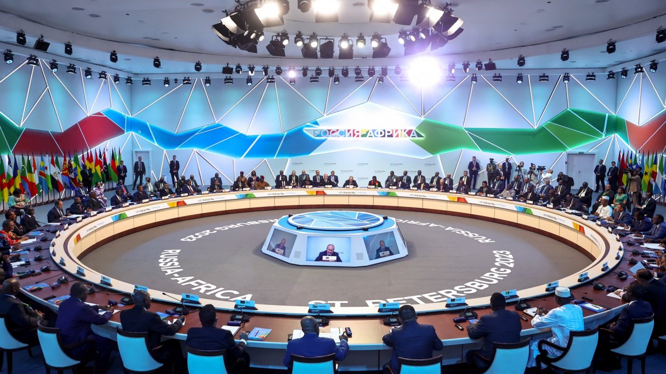 Африкански лидери притиснаха Путин за зърнената сделка и мирния им план за Украйна