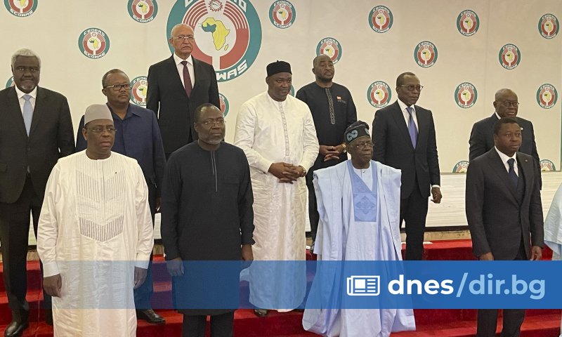 ЕКОВАС се събра на извънредна среща в Абуджа - столицата