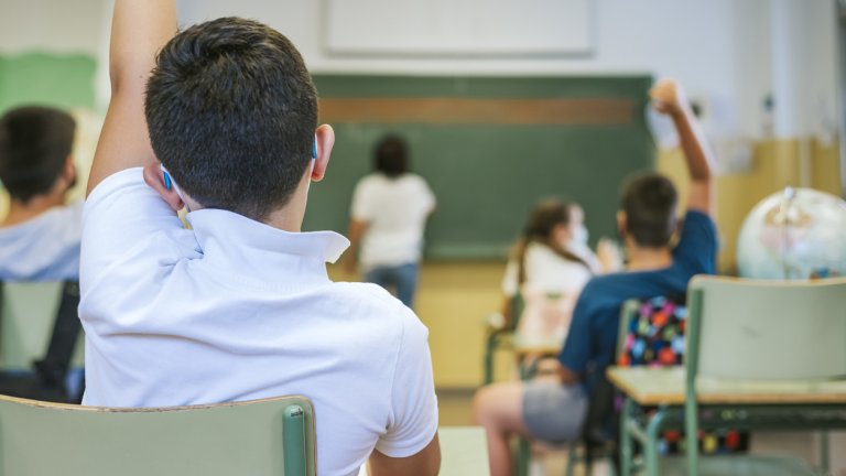 Синдикат иска оценка и за дисциплината на учениците