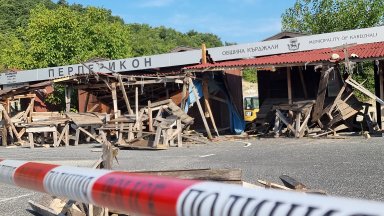 18 годишна и 18 годишен съпричастни към деянието са извършителите на деянието