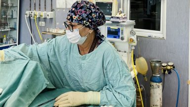 Родилката беше приета на 20 юли с тежка акушерска патология