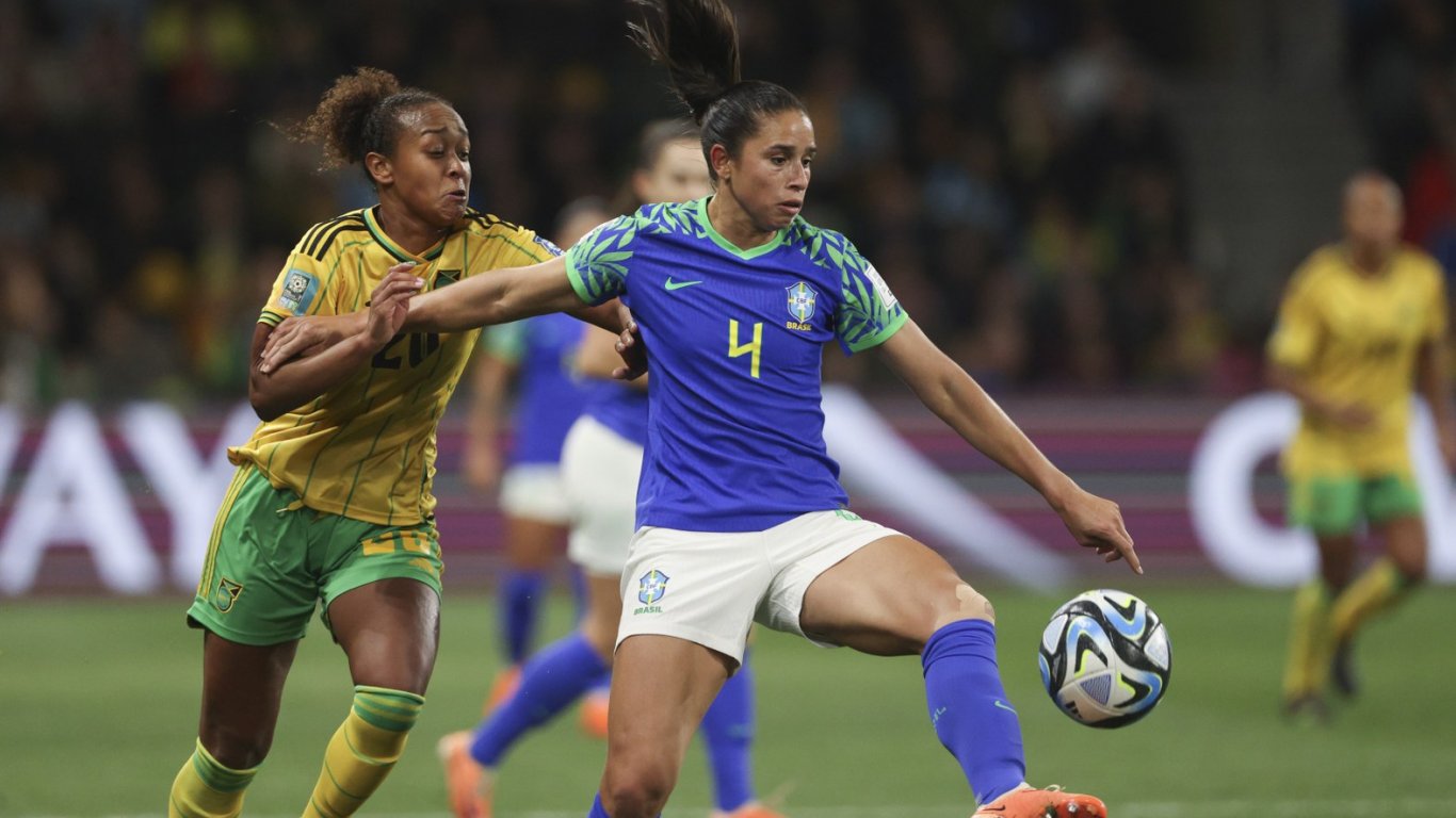 Бразилия и Италия напуснаха рано женското Световно първенство