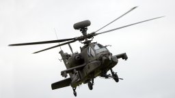 Вашингтон се подготвя за най-големия си военен парад от десетилетия. Какво да очакваме?