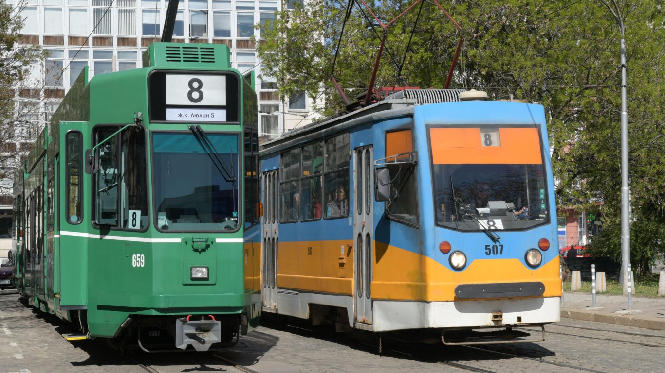 Ремонти променят движението на трамваите по бул. „Илиенско шосе“ в София