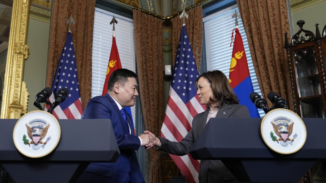 Монголия търси помощ от САЩ за добива на редки метали