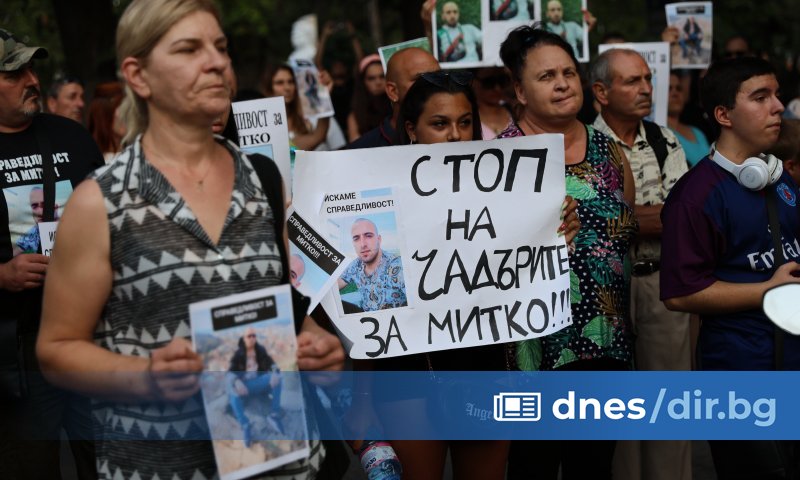 Младежът беше убит, а тялото му - открито седмица по-късно,