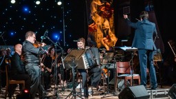 Плевенска филхармония на фестивала Jam on the River на открита сцена край село Дебнево