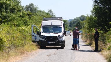 Двамата са убити не едновременно а в разстояние на два три