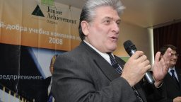Почина известният пловдивски математик и политик акад. Кирчо Атанасов