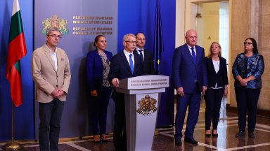 Министърът на образованието проф Галин Цоков е представил пред областните