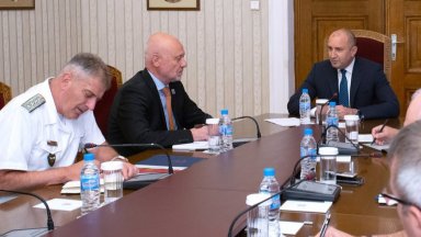 Преустановяването на отлива на военнослужещи подготвени офицери сержанти и