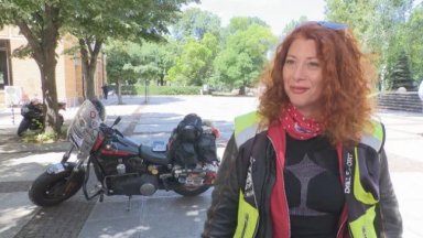 С мотора си тя постига световен рекорд но смята че