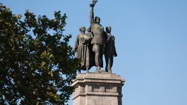 От отговора на Националната галерия става ясно че евентуално експониране