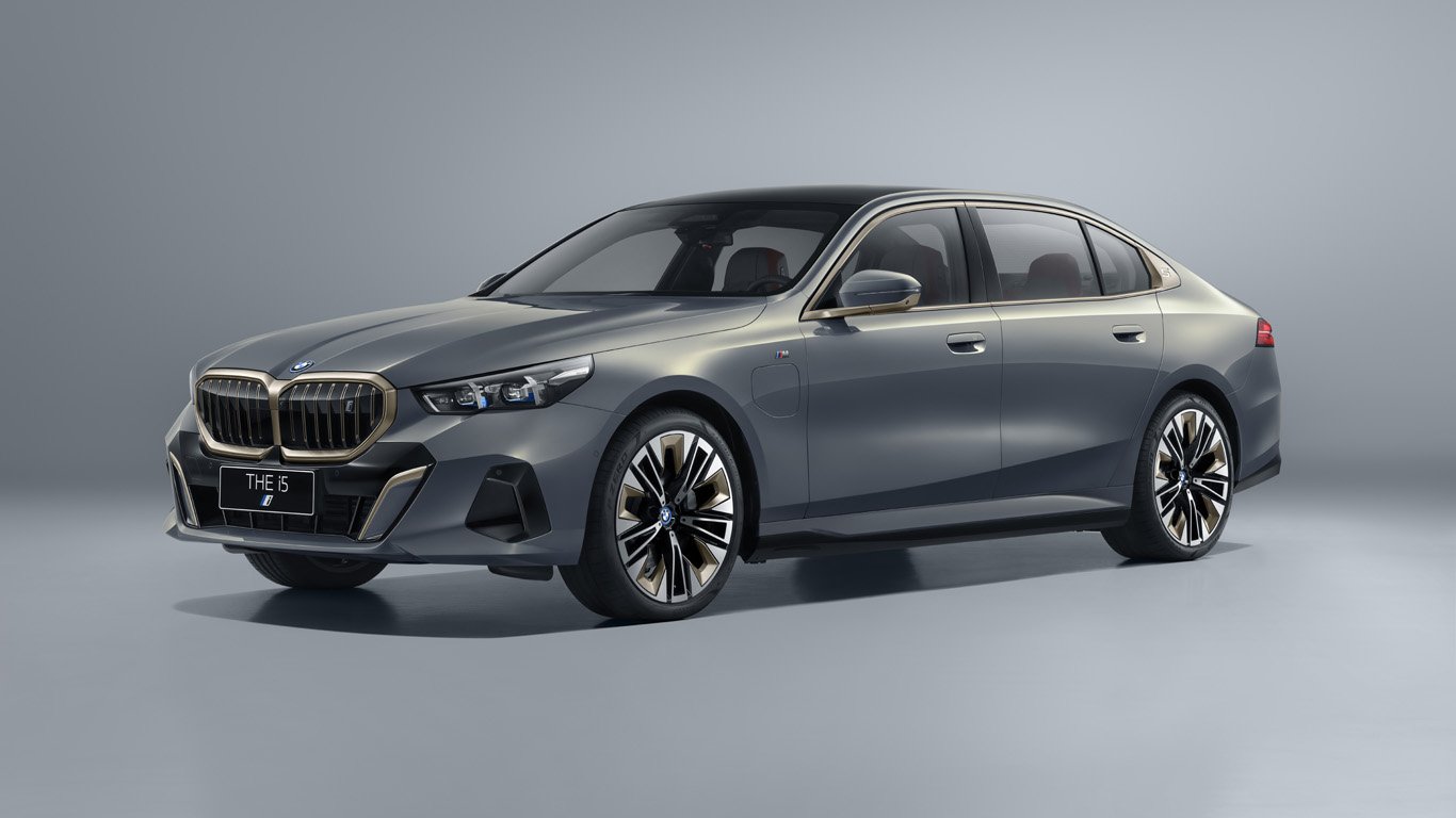 BMW направи специална версия на Серия 5 за китайския пазар