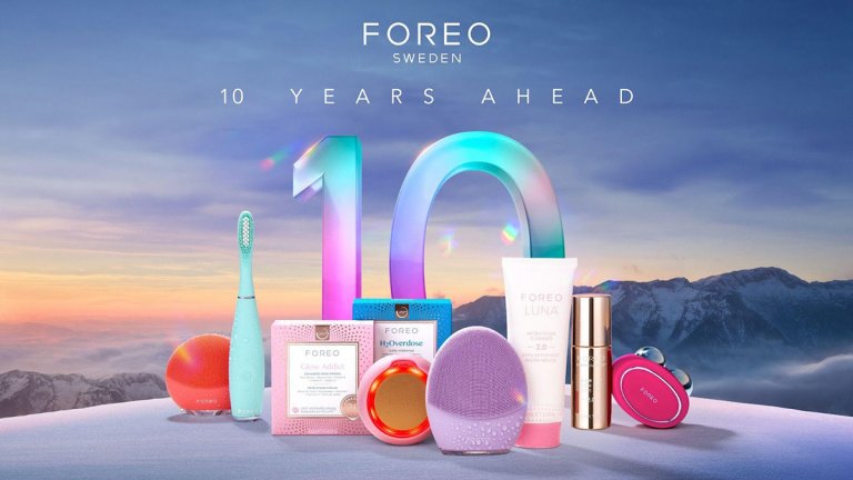 Любимата на звездите козметична марка FOREO е вече в Douglas