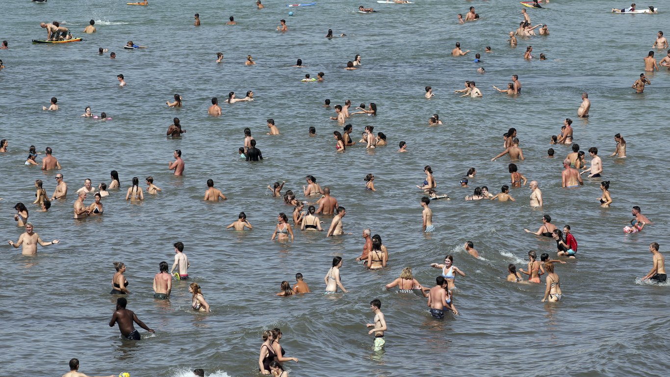 Европейските туристи бягат на север