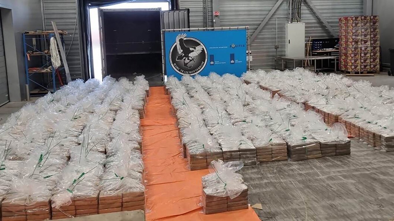 Откриха рекордните 8 тона кокаин на пристанището в Ротердам