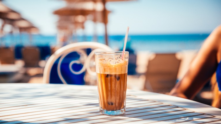 От днес: По-високи цени на кафето и безалкохолните напитки в Гърция
