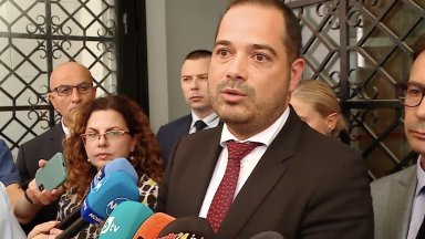 По думите на Стоянов смените на ръководителите на областните дирекции