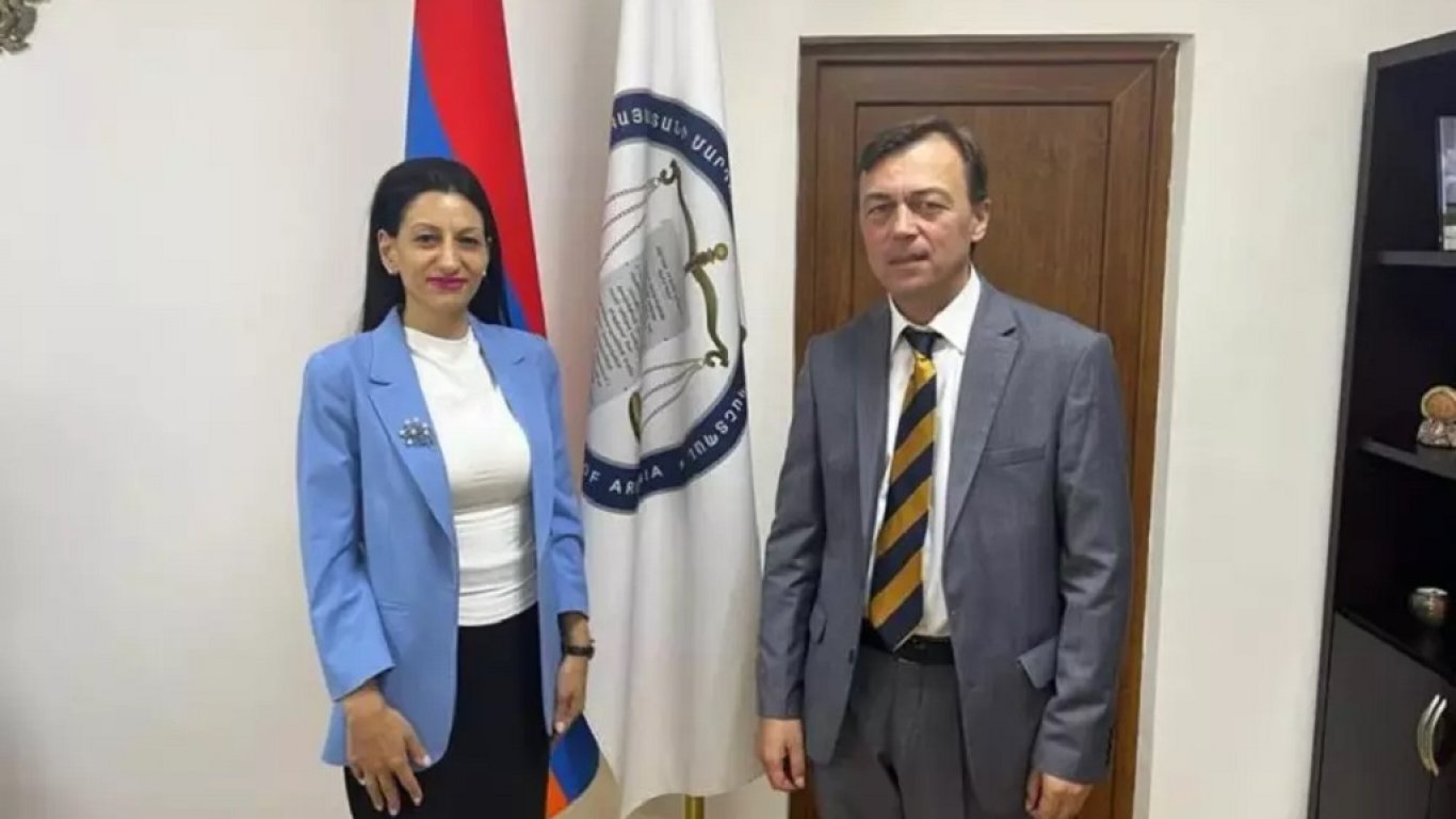 Изпълняващият длъжността посланик на Украйна в Армения се удави в езерото Севан