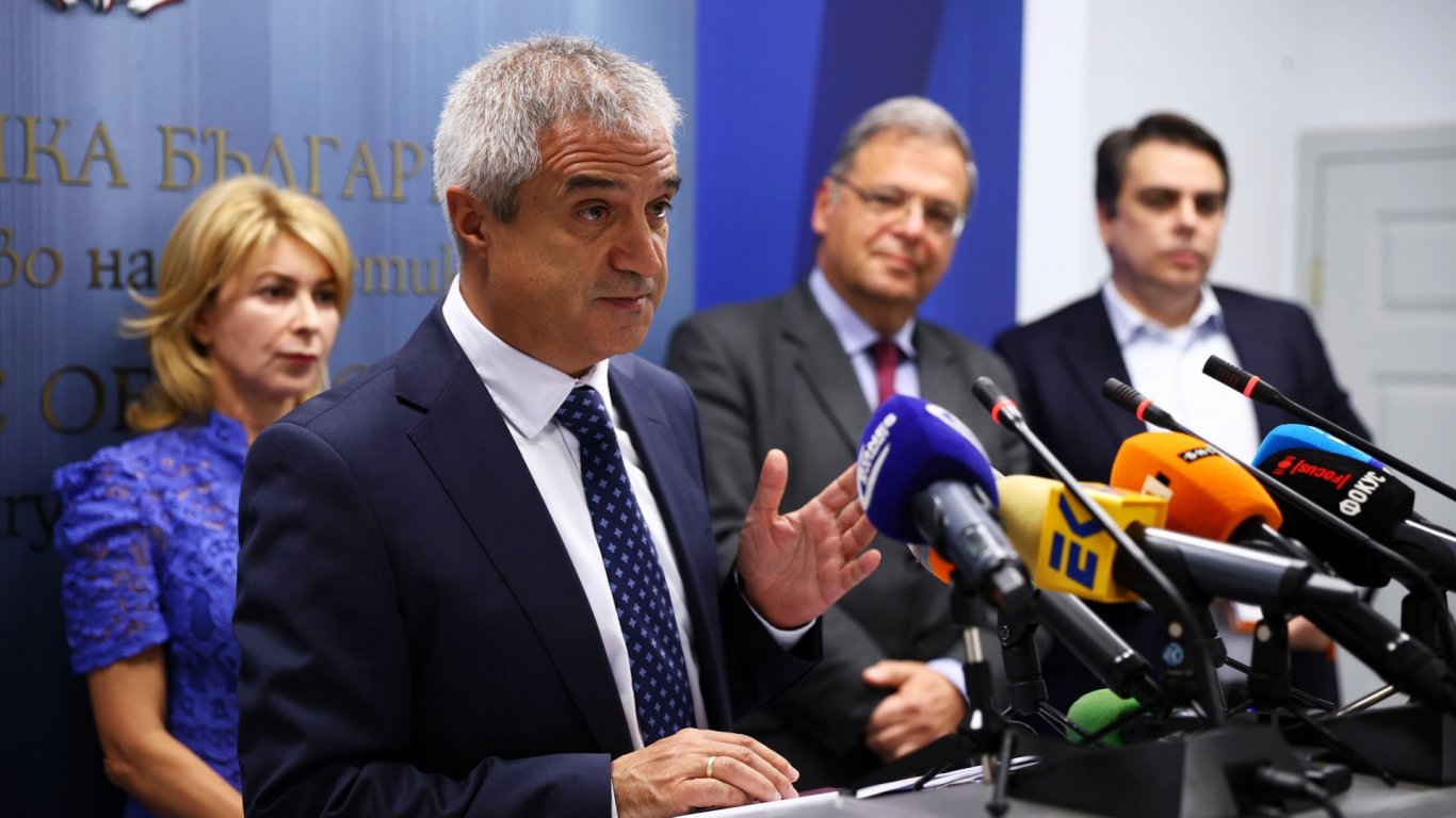 Трима министри и кметът: Габровци остават без парно, ще се топлят на ток