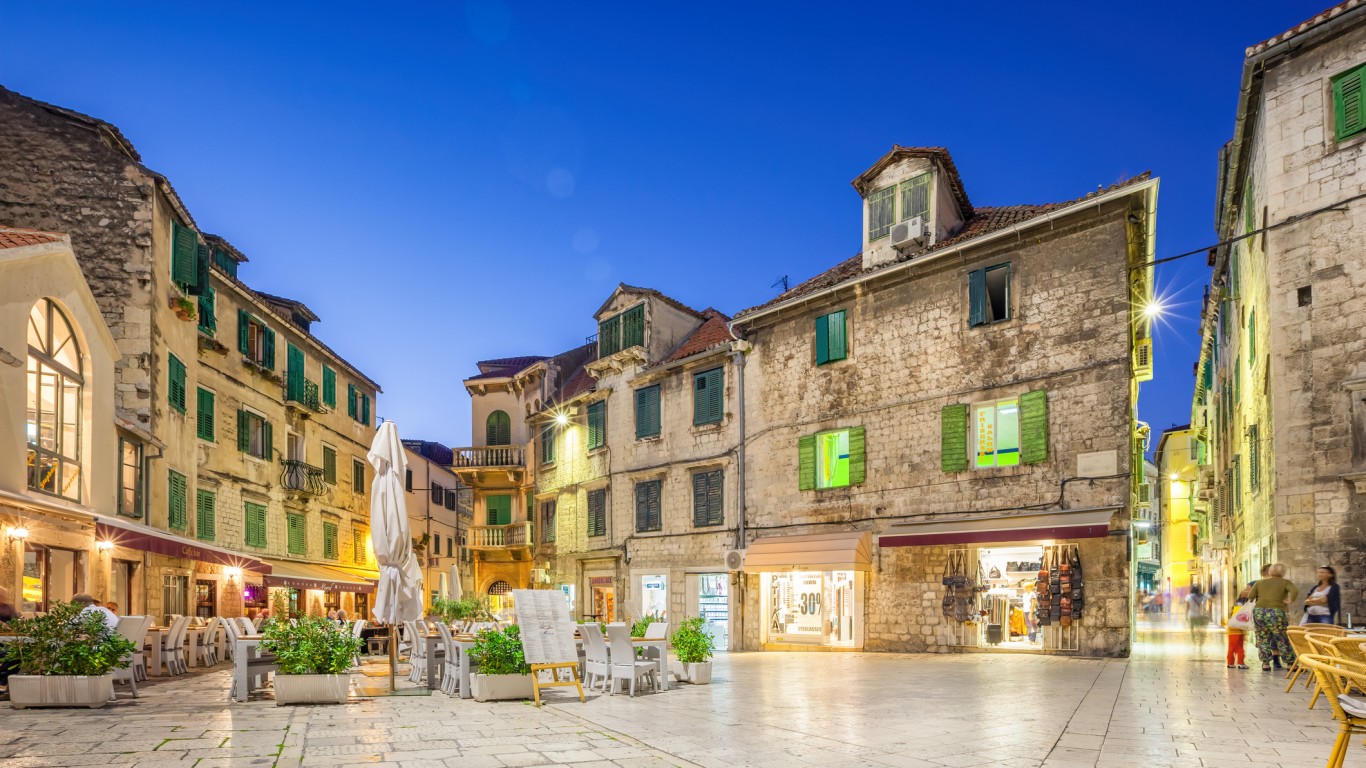 Родос, Сплит и Истанбул - най-добрите дестинации за соло пътешественици