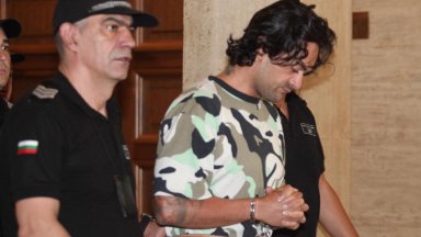 Престъплението е извършено в периода от 17 30 ч на 8