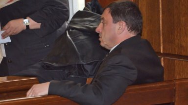 Петров е завел иска срещу прокуратурата приживе по Закона за