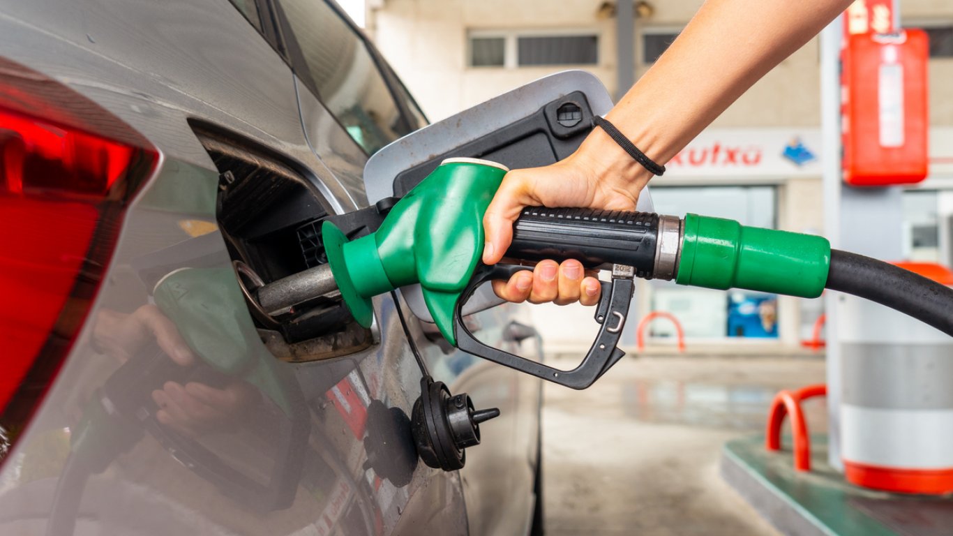 Експерти: Цените на горивата вероятно ще достигнат около 2,90 лв. за литър