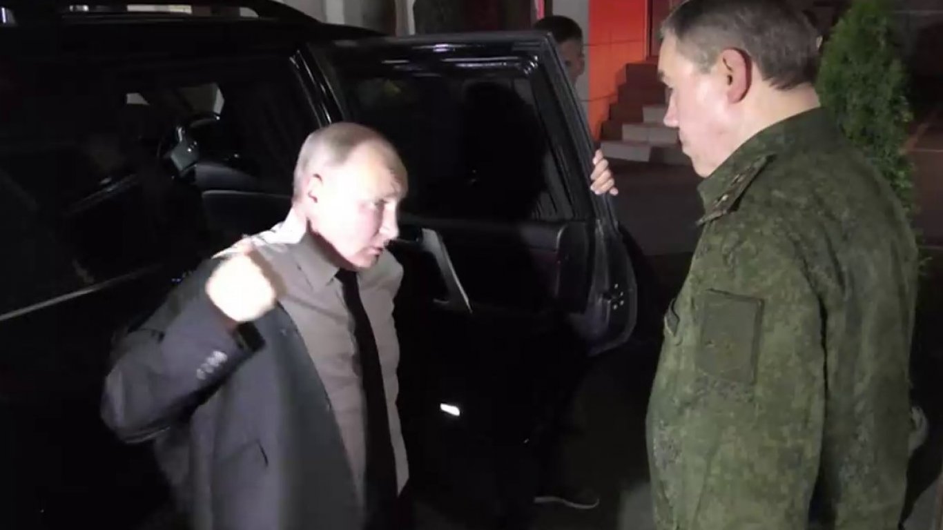 Путин посети щаба на войските в Ростов на Дон, свалиха ракета С-300 над Крим (видео)