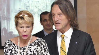 Около 15 20 часа 51 годишната дъщеря на Симеон Сакскобургготски катастрофира леко