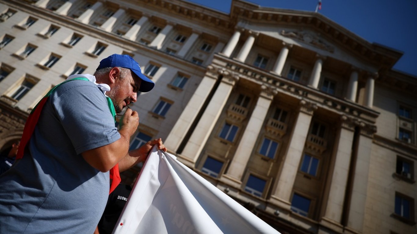 Синдикални организации обявяват протест срещу правителствени политики