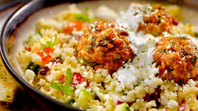 Из кулинарните перли на Мароко: Кюфтенца с кускус