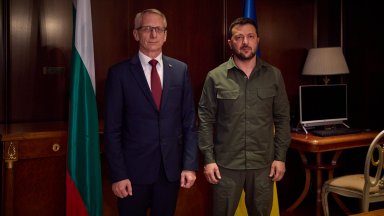 Двамата се срещнаха в Гърция на неформалната вечеря организирана от премиера