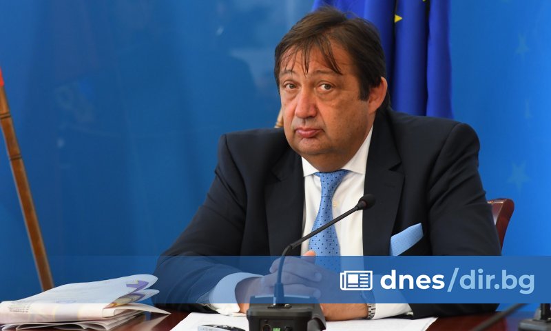 По думите му кандидатурата му за кмет на София е