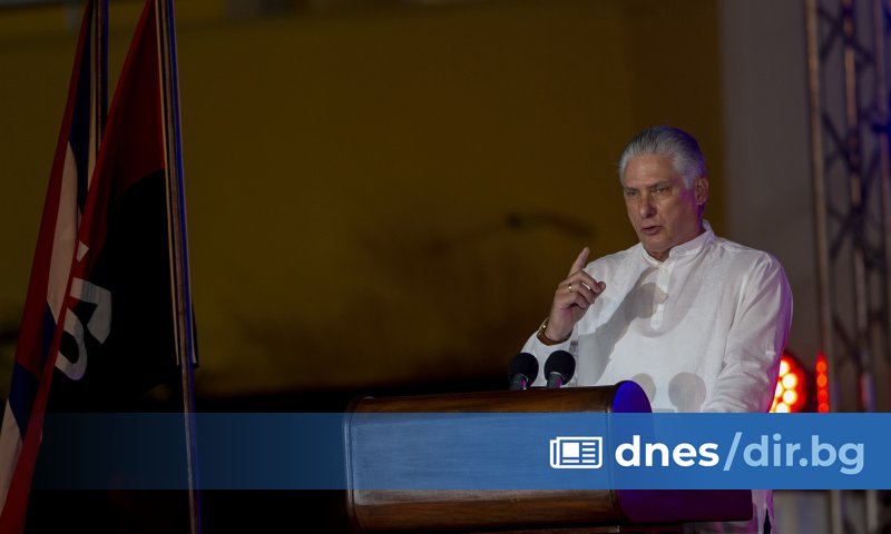 Той уточни, че Диас-Канел е бил поканен на форума в