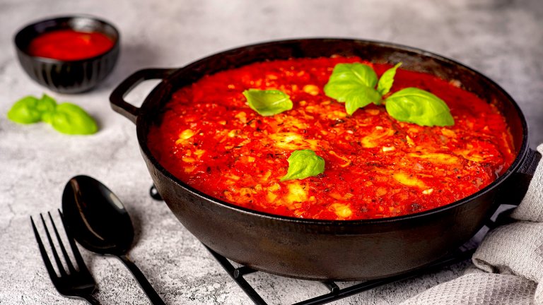 Направо с дръжките: Как се прави сиврия саганаки