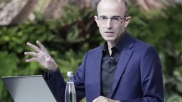 Ювал Ноа Харари: Изкуственият интелект може да отнеме най-голямото "свръхумение" на човечеството
