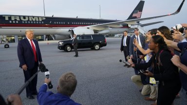 Така бившият президент спази формалната процедура да се предаде в