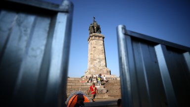 Иван Таков от БСП каза че поддържа доклада за референдума