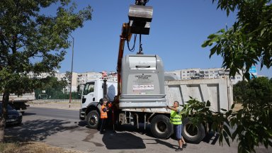 Снимка БТА По думите на Фандъкова новите контейнери са много