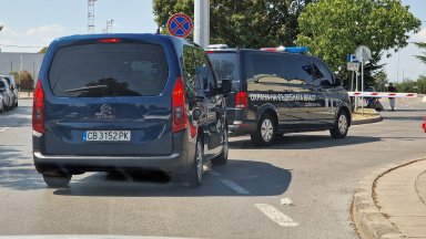 Един от защитниците на Божков Стоян Баумайер който пристигна от