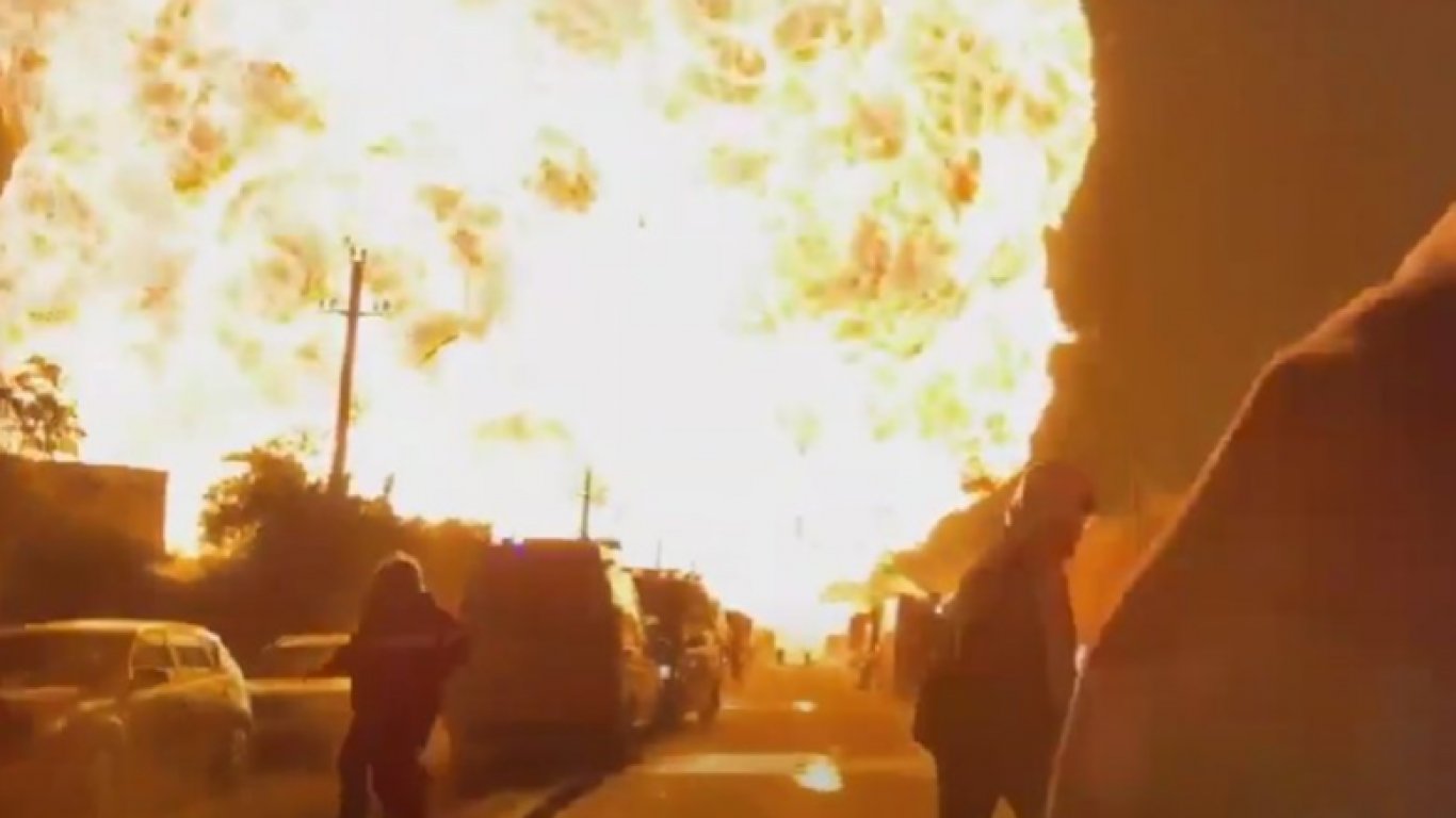 Мощни експлозии в газостанция край Букурещ, един загина, десетки са ранените (видео/снимки)